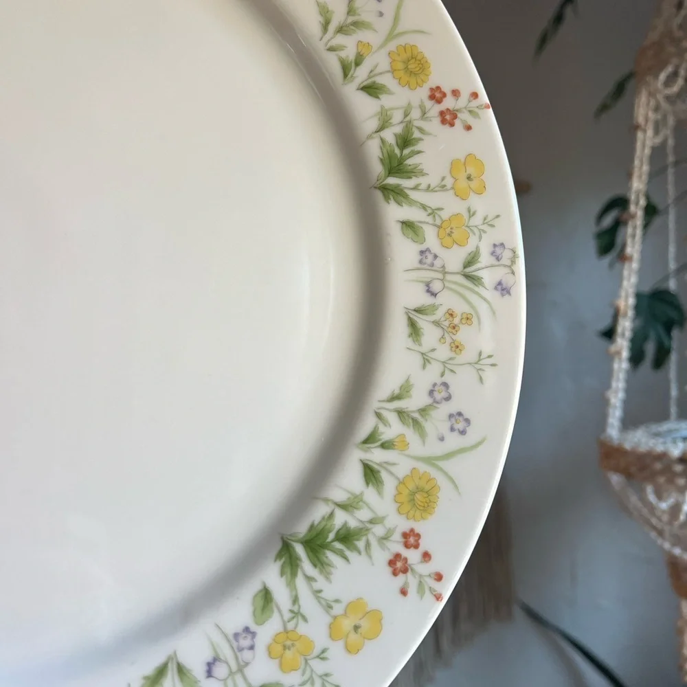Vintage Crescent China Flora 5723 Japan 10.5” Plate